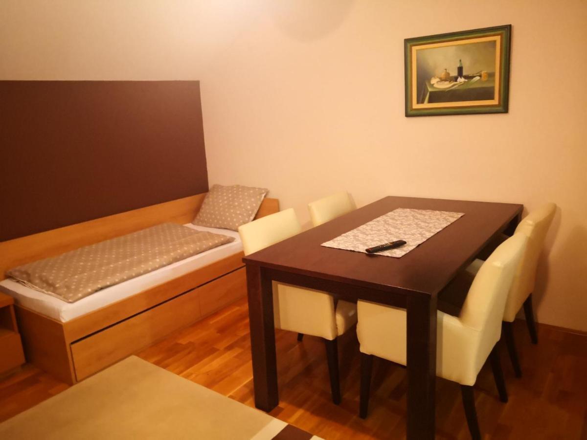 Apartmani Exit パレ エクステリア 写真