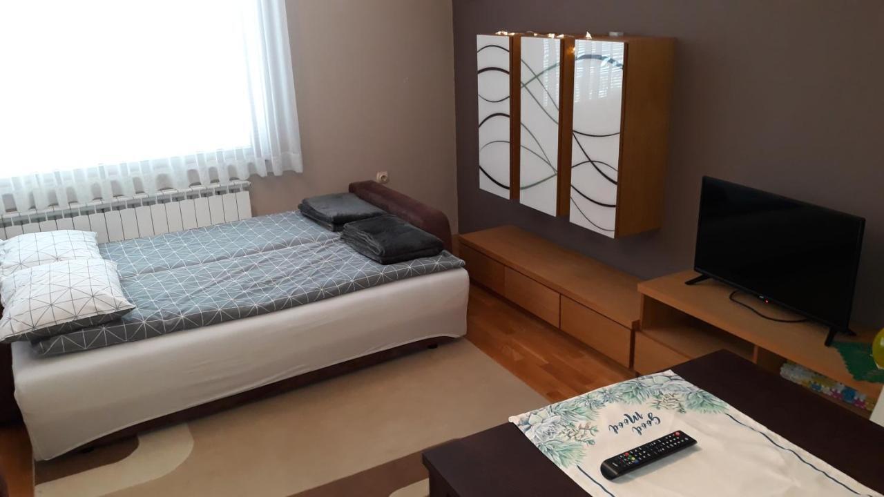 Apartmani Exit パレ エクステリア 写真